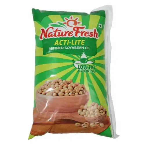 NATURE FRESH SOYABEAN OIL POUCH 1 L PK12